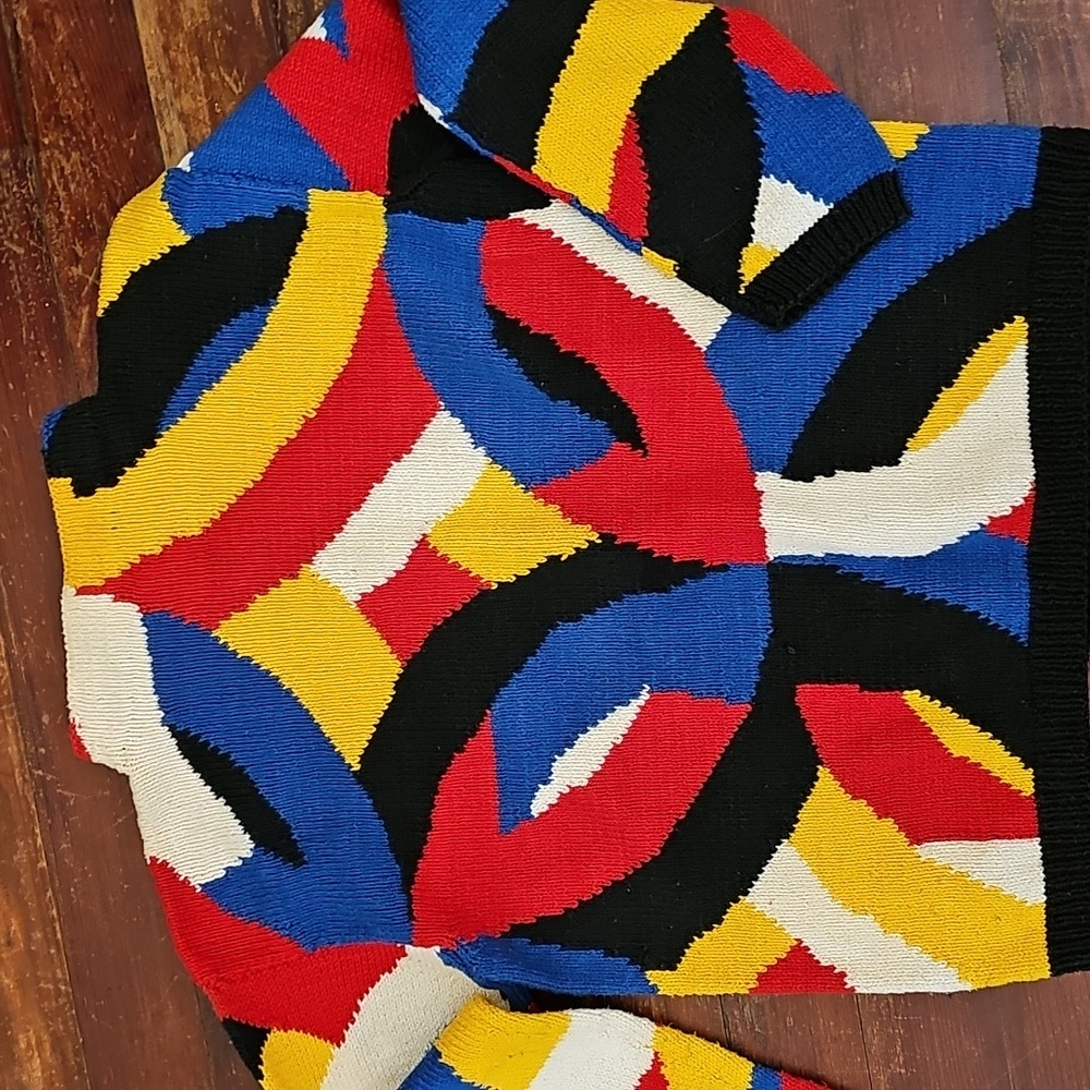 Colorful Geometric Sweater - Picture 10 of 10